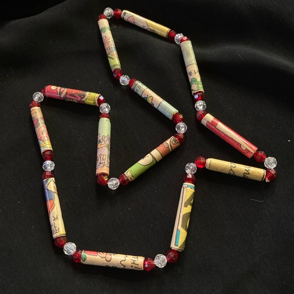 Rare! Rolled comic beaded necklace 1970’s - Picture 1 of 4